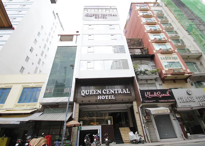 Queen Central - Ben Thanh Market